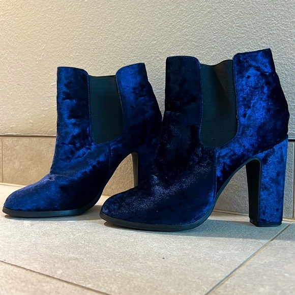 Blue velvet heels. Moderately used. Look good as new. - Picture 2 of 3